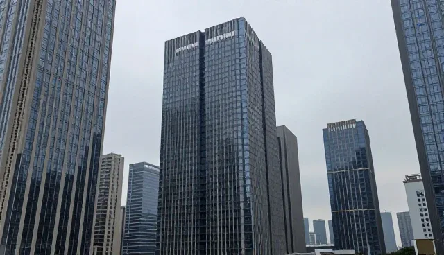 供应链管理中两种库存策略的比较与取舍